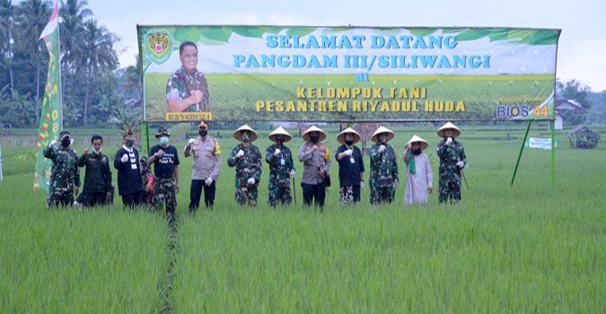 Pembuatan Bios 44 Oleh Prajurit Sebagai Bentuk Kontribusi TNI Untuk Negeri