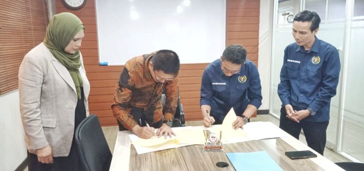 Pokja PWI Kota Bandung Tandatangani pembaruan MoU degan USB YPKP