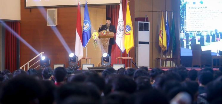 Bangun Generasi Cerdas, Erwin Dorong Mahasiswa Aktif dan Berakhlak