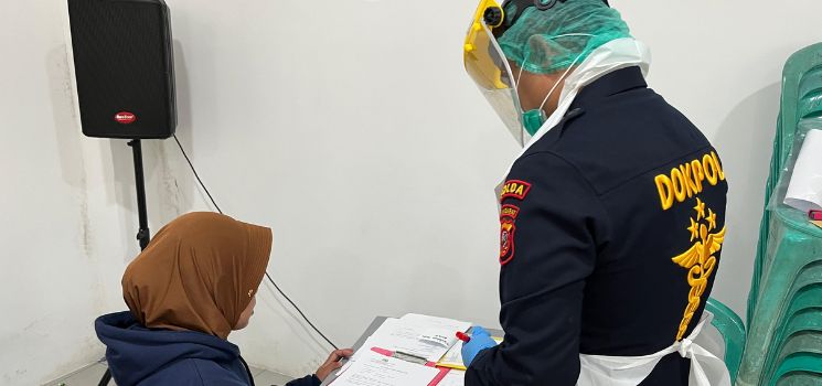 Tim DVI Polda Jabar Identifikasi Korban Longsor Arjasari Kabupaten Bandung